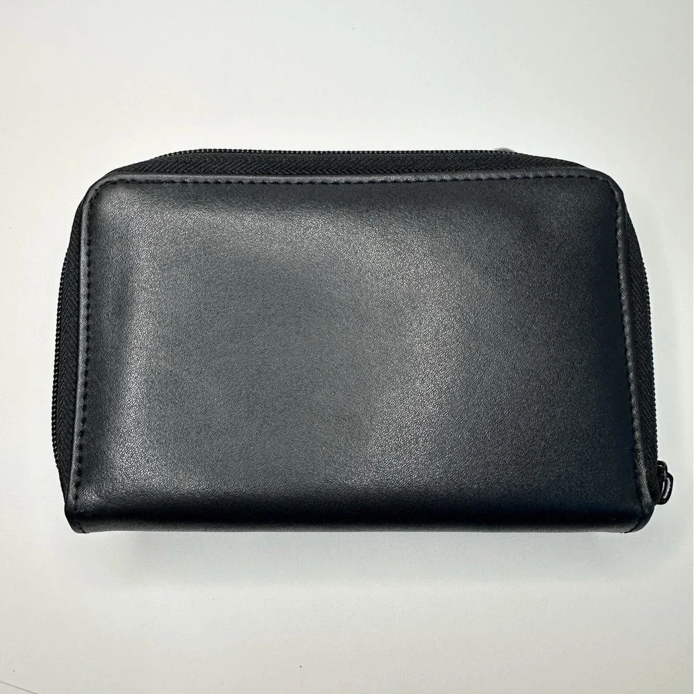 Western Crossbody Wallet Clutch Faux Croc Woven Leather Look Silver Heart Medusa